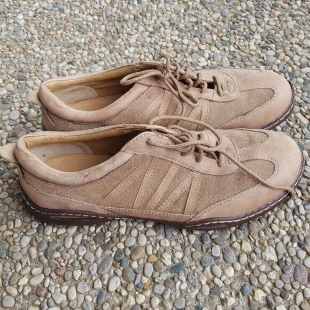 Bass Women's Tan Sneakers - Size 8 - Some Damage